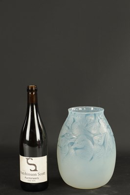 Lot 2 - A RENE LALIQUE OPALESCENT AND BLUE STAINED 'BORROMEE' VASE