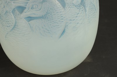 Lot 2 - A RENE LALIQUE OPALESCENT AND BLUE STAINED 'BORROMEE' VASE