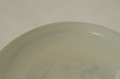 Lot 2 - A RENE LALIQUE OPALESCENT AND BLUE STAINED 'BORROMEE' VASE