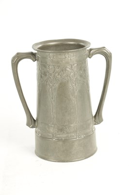 Lot 822 - AN ARTS AND CRAFTS ENGLISH PEWTER TWO-HANDLED VASE BY DAVID VEASEY FOR LIBERTY & CO.