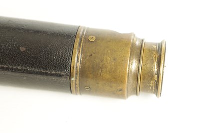 Lot 1770 - A 19TH CENTURY LEATHER BAND SINGLE DRAW BRASS OFFICER'S TELESCOPE