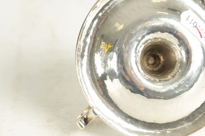 Lot 450 - A MINIATURE LATE REGENCY SILVER CHAMBERSTICK
