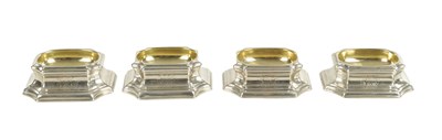 Lot 478 - A SET OF FOUR GEORGE II SILVER AND SILVER GILT TRENCHER SALTS