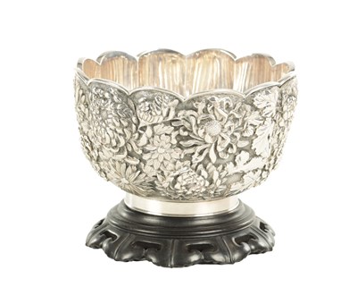 Lot 129 - A FINE 19TH CENTURY JAPANESE SILVER BOWL