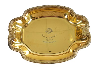 Lot 422 - A PUIFORCAT PARIS SILVER GILT PRESENTATION DISH