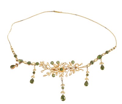 Lot 305 - A LATE VICTORIAN 15CT YELLOW GOLD PERIDOT AND SEED PEARL NECKLESS CIRCA 1900