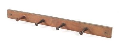 Lot 918 - JOHN HOWARD & SO, LONDON. A 19TH CENTURY MAHOGANY HANGING COAT HOOK