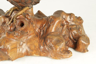 Lot 282 - A LATE 19TH CENTURY JAPANESE MEIJI PERIOD GILT AND POLYCHROME BRONZE OKIMONO / PHEASANT SCULPTURE
