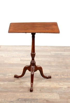 Lot 1282 - A GEORGE III MAHOGANY TILT-TOP TRIPOD TABLE