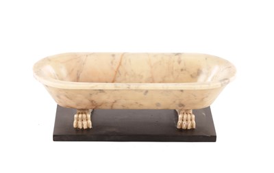 Lot 727 - A 20TH CENTURY GRAND TOUR STYLE CARVED MARBLE MODEL OF A BATH