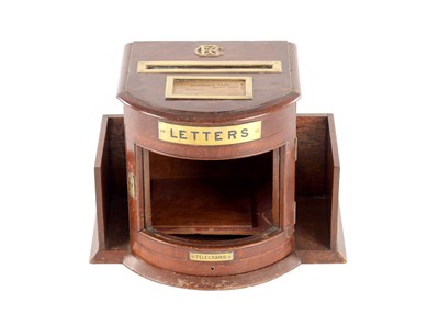 Lot 1149 - A LATE 19TH CENTURY OAK COUNTRY HOUSE OAK AND BRASS MOUNTED LETTER BOX MADE FOR RAMSDALE PARK, ARNOLD, NOTTS
