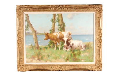 Lot 1061 - DAVID GAULD R.S.A. (SCOTTISH 1865-1936) OIL ON CANVAS CATTLE BY THE SEA