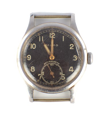 Lot 1300 - A WWII GERMAN MILITARY ISSUE WRIST WATCH