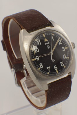 Lot 1408 - A CWC (CABOT WATCH COMPANY) MILITARY ISSUE WRIST WATCH