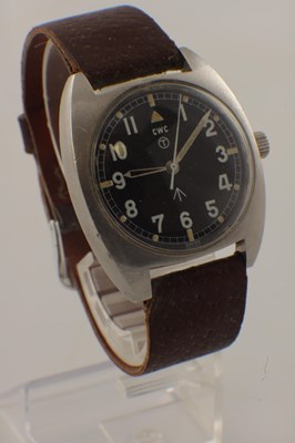 Lot 1408 - A CWC (CABOT WATCH COMPANY) MILITARY ISSUE WRIST WATCH