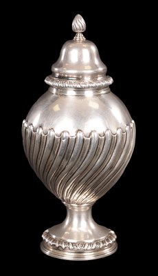 Lot 397 - A GEORGE III BULBOUS SILVER CADDY AND COVER
