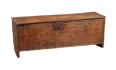 Lot 1202 - A 17TH CENTURY OAK SIX PLANK COFFER