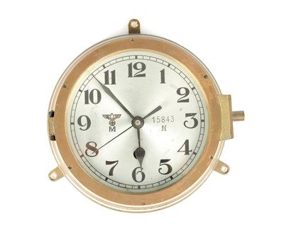 Lot 1477 - A GERMAN THIRD REICH KRAIGSMARINE U BOAT CLOCK