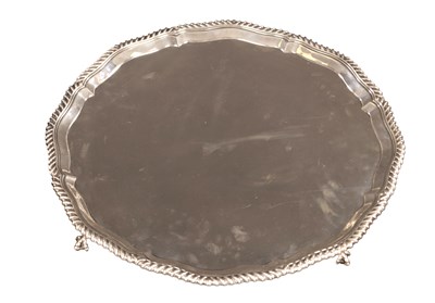 Lot 492 - A LARGE GEORGE V SILVER SALVER