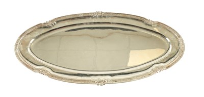 Lot 432 - A CONTINENTAL SILVER FISH TRAY