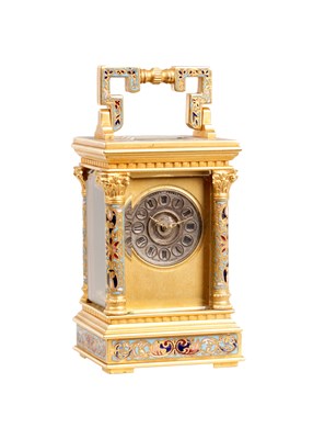 Lot 1694 - A GOOD LATE 19TH CENTURY GILT BRASS AND CHAMPLEVE ENAMEL CARRIAGE CLOCK OF SMALL SIZE