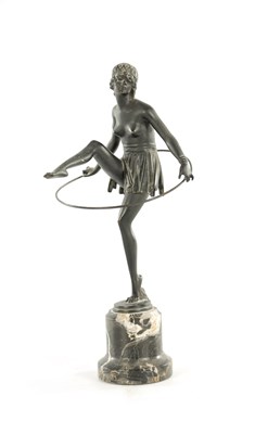 Lot 904 - BRUNO ZACH AN ART DECO FIGURAL BRONZE SCULPTURE