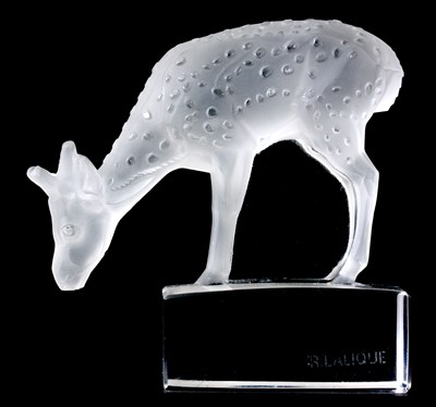 Lot 13 - R. LALIQUE CLEAR AND FROSTED 'DAIM'...