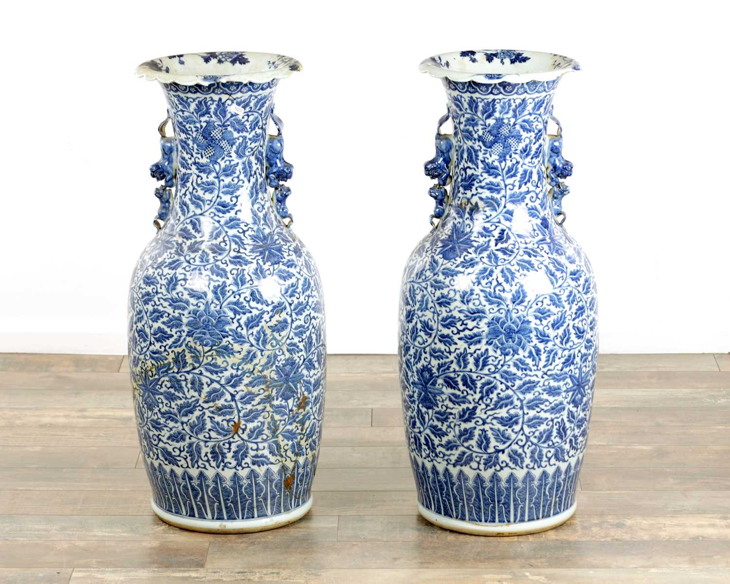 Lot 151 - A LARGE PAIR OF 19TH CENTURY CHINESE BLUE AND WHITE PORCELAIN VASES