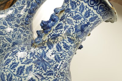 Lot 151 - A LARGE PAIR OF 19TH CENTURY CHINESE BLUE AND WHITE PORCELAIN VASES