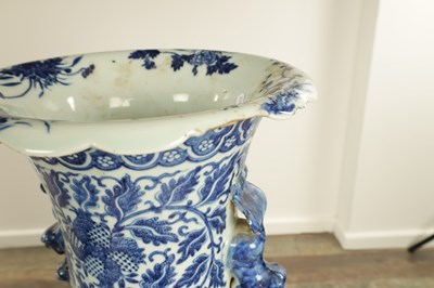 Lot 151 - A LARGE PAIR OF 19TH CENTURY CHINESE BLUE AND WHITE PORCELAIN VASES