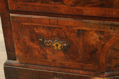 Lot 1238 - A GOOD EARLY 18TH CENTURY FIGURED WALNUT AND HERRING-BANDED CHEST ON CHEST WITH STARBURST BASE