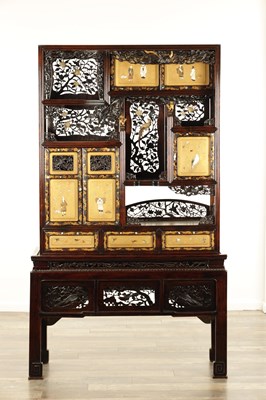 Lot 155 - A FINE 19TH CENTURY JAPANESE CARVED HARDWOOD SHIBIYAMA PANELLED DISPLAY CABINET