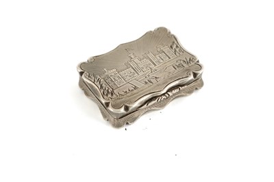 Lot 481 - A VICTORIAN SILVER VINAIGRETTE