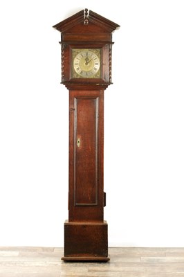 Lot 1720 - RICHARD SAVAGE, SALOP. AN EARLY 18TH CENTURY OAK CASED 30-HOUR LONGCASE CLOCK