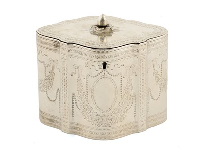 Lot 373 - A GEORGE III SILVER TEA CADDY