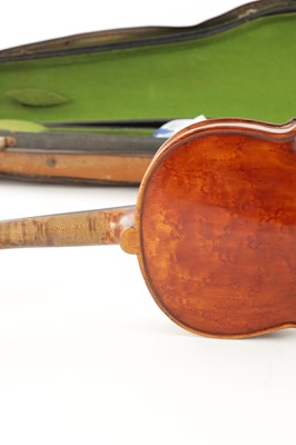 Lot 699 - A VIOLIN WITH A TWO PIECE BACK BEARING LABEL J W OWEN MAKER LEEDS