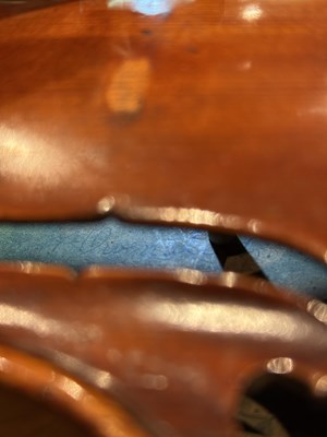 Lot 699 - A VIOLIN WITH A TWO PIECE BACK BEARING LABEL J W OWEN MAKER LEEDS