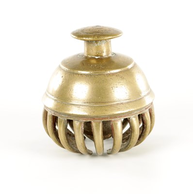 Lot 213 - A 19TH CENTURY INDIAN BRONZE ELEPHANT BELL