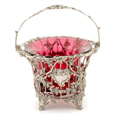 Lot 410 - A VICTORIAN SILVER SUGAR BASKET