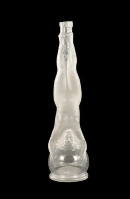 Lot 14 - A 19TH CENTURY FRENCH FROSTED AND CLEAR GLASS SOAP BOTTLE BY LEGRAS & CIE
