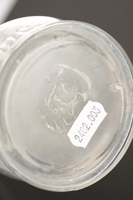 Lot 14 - A 19TH CENTURY FRENCH FROSTED AND CLEAR GLASS SOAP BOTTLE BY LEGRAS & CIE