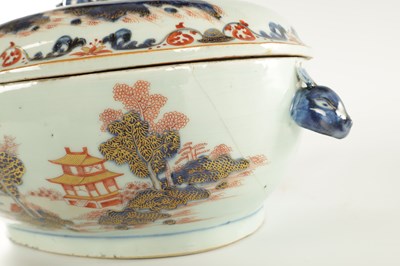 Lot 183 - AN 18TH/19TH CENTURY CHINESE IMARI PORCELAIN TUREEN