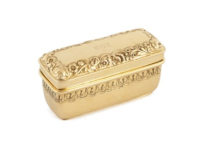 Lot 390 - A GEORGE IV SILVER GILT SNUFF BOX BY PAUL STORR