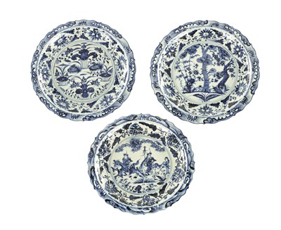 Lot 146 - A COLLECTION OF THREE LARGE CHINESE BLUE AND WHITE PORCELAIN CHARGERS