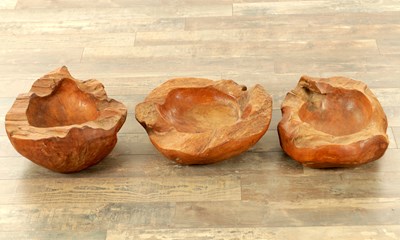 Lot 983 - A SET OF THREE BURR WOOD BOWLS