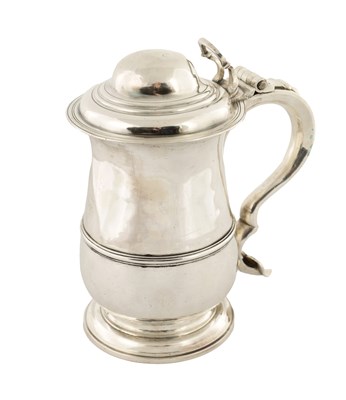 Lot 396 - A GEORGE III SILVER TANKARD