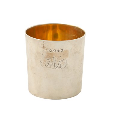 Lot 495 - A GEORGE III SILVER BEAKER