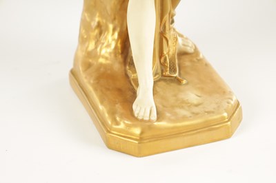 Lot 105 - A LATE 19TH CENTURY ROYAL WORCESTER PORCELAIN FIGURAL SCULPTURE OF THE BATHER