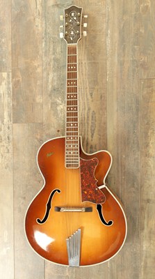 Lot 701 - A HOFNER PRESIDENT GUITAR