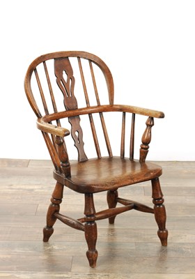 Lot 1718 - A 19TH CENTURY ASH AND ELM CHILD'S WINDSOR CHAIR